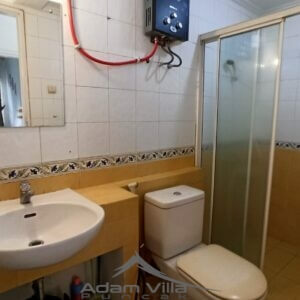 Villa Liverpool 3 Kamar 10