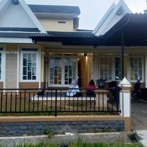 Villa Bangkok Uus Puncak 4 Kamar Tidur