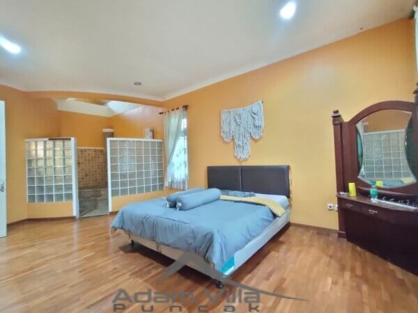 Villa Rian5 Puncak, Fasilitas Kolam, Billiard, Karaoke & Free Wifi - Gambar 15